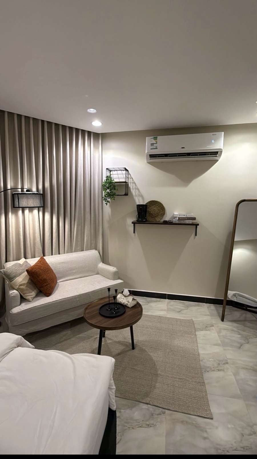 استديو بجوار البوليفارد