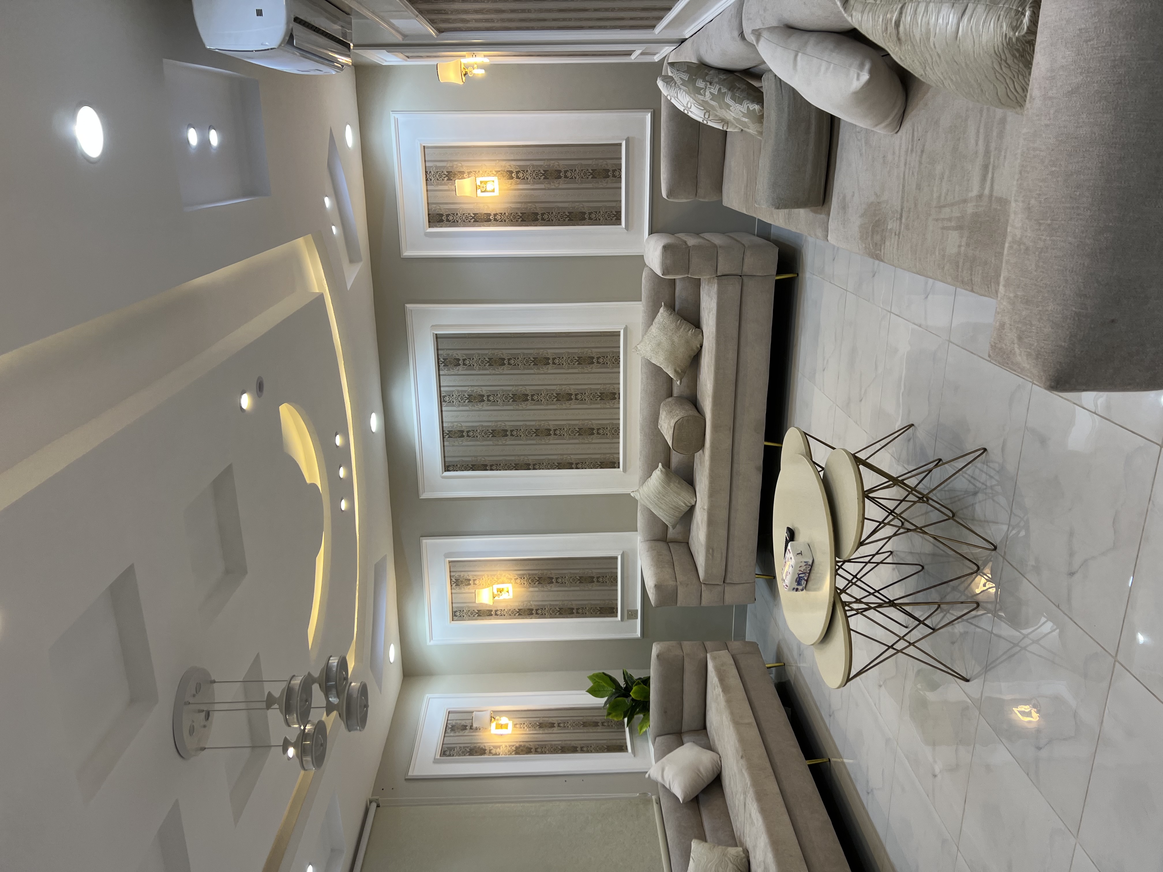 شقه غرفه وصاله بالبيعه