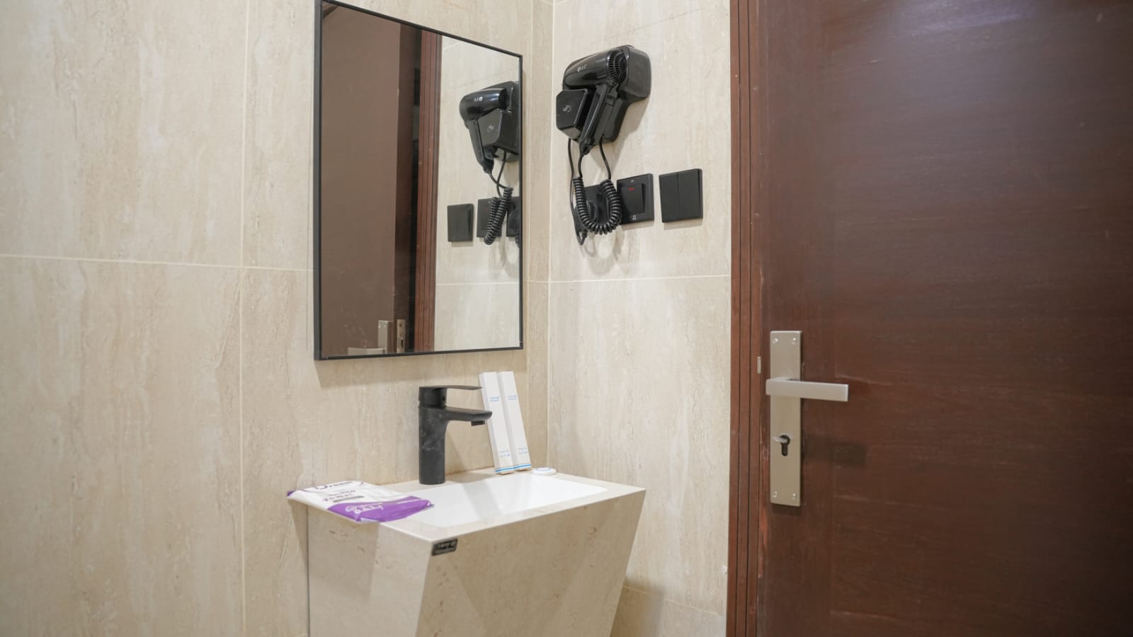 402-شقه فاخره بموقع اسطوري