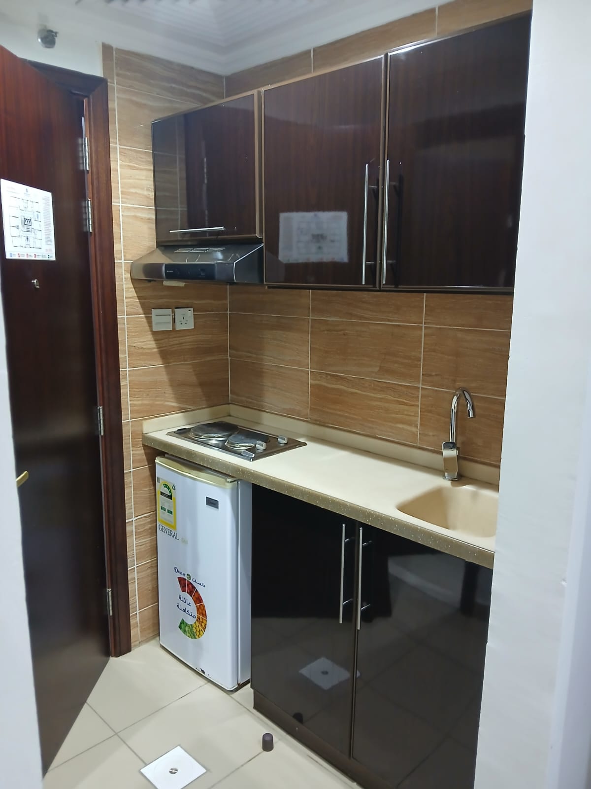 فندق ميدان النزهه الفندقيه - غرفه كينج - غرفه ثلاثى - غرفه رباعى