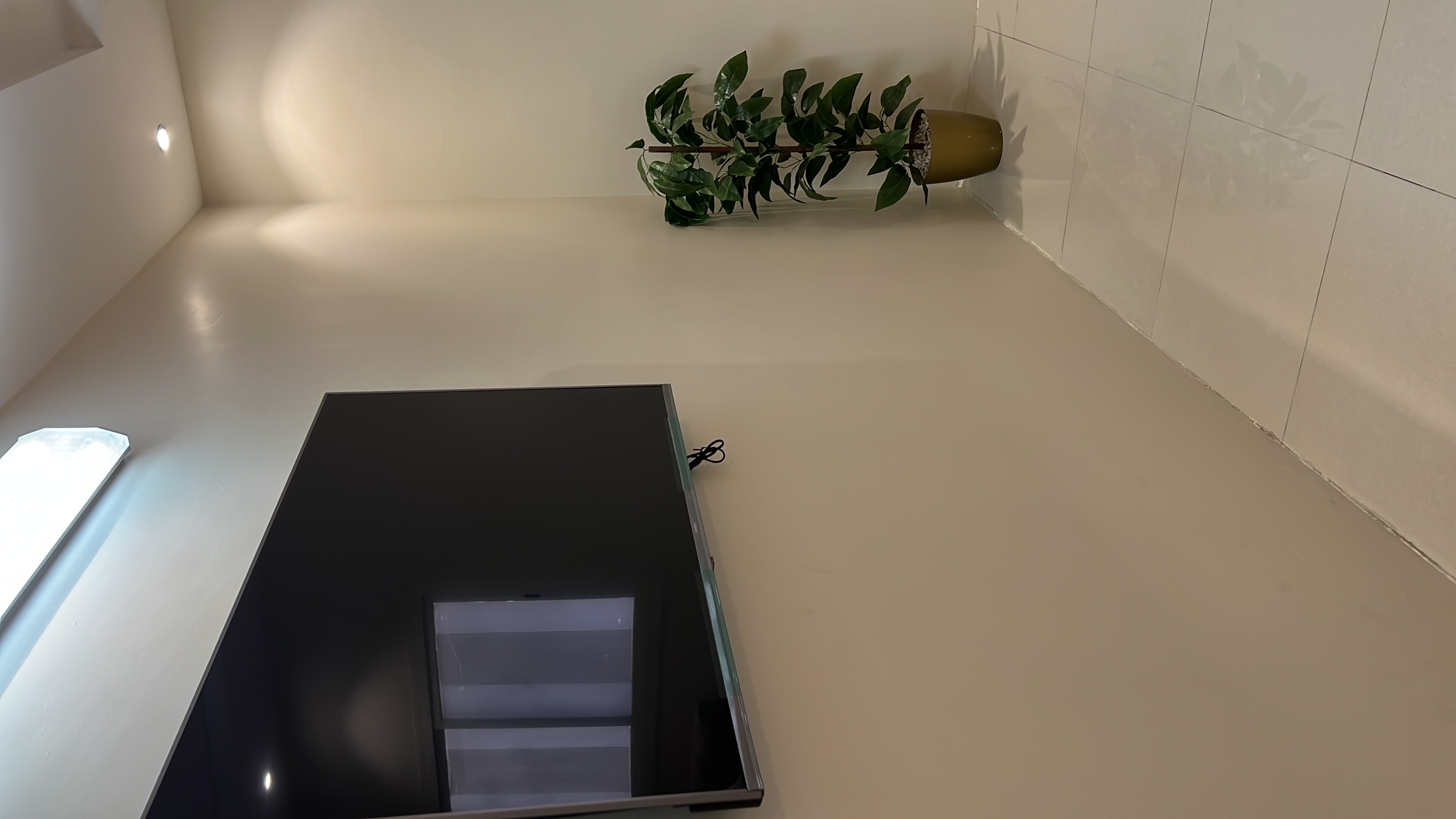 غرفه بسرير ماستر وصاله