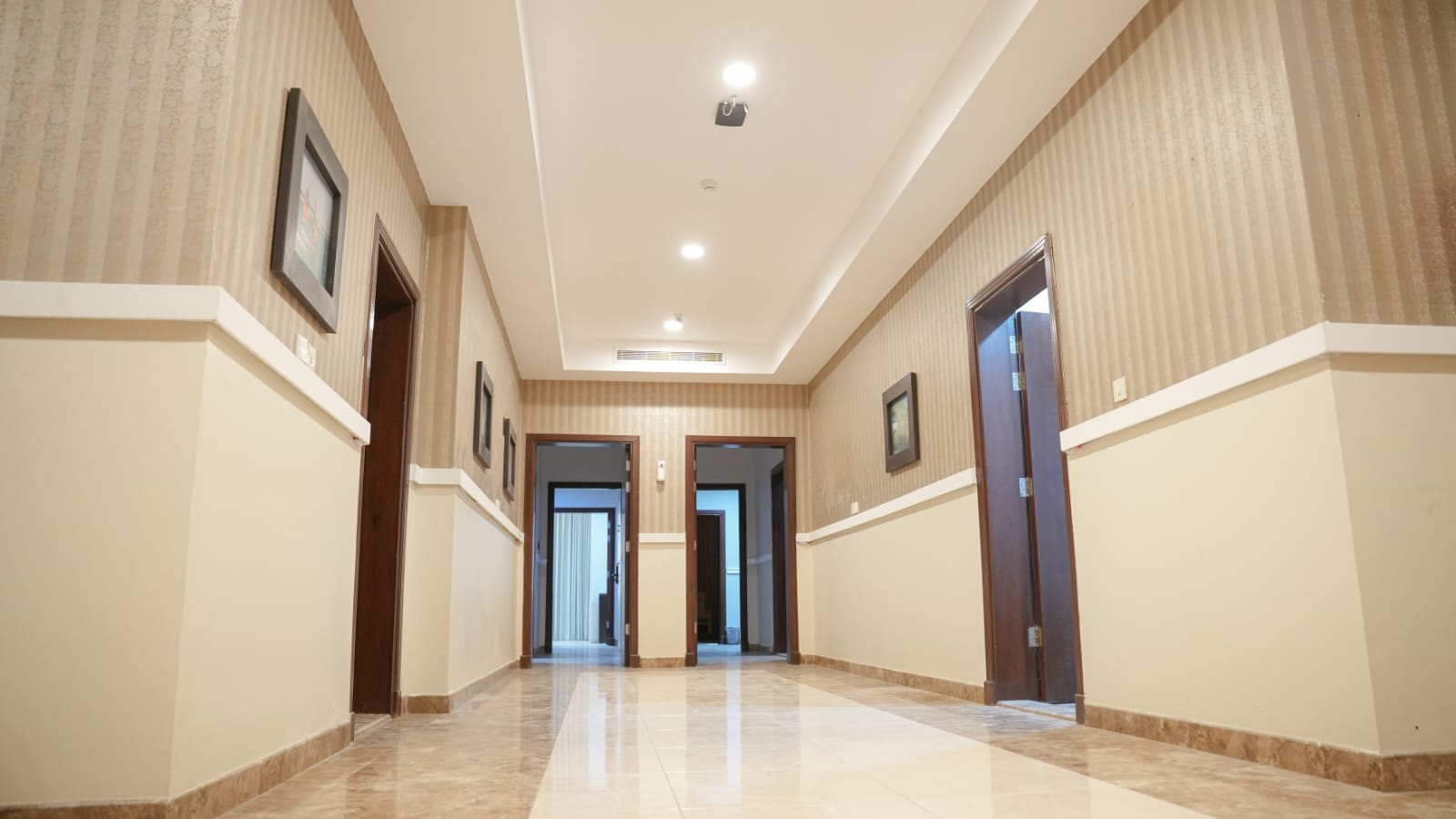 401-شقه فاخره بدخول ذاتي وموقع مميز