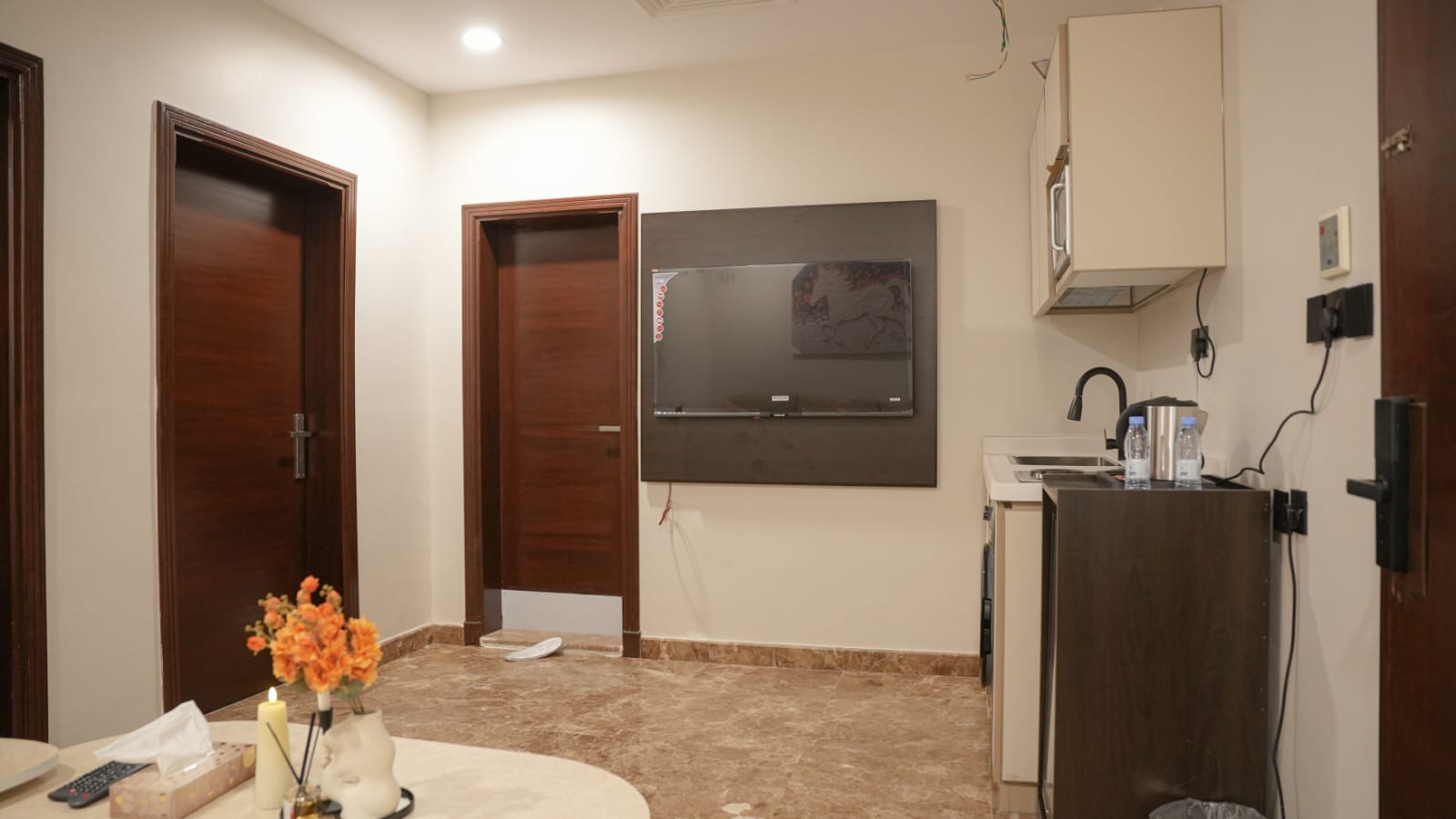 401-شقه فاخره بدخول ذاتي وموقع مميز