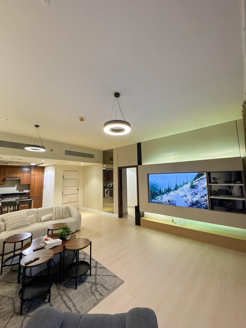 شقه غرفه وصاله في برج رافال