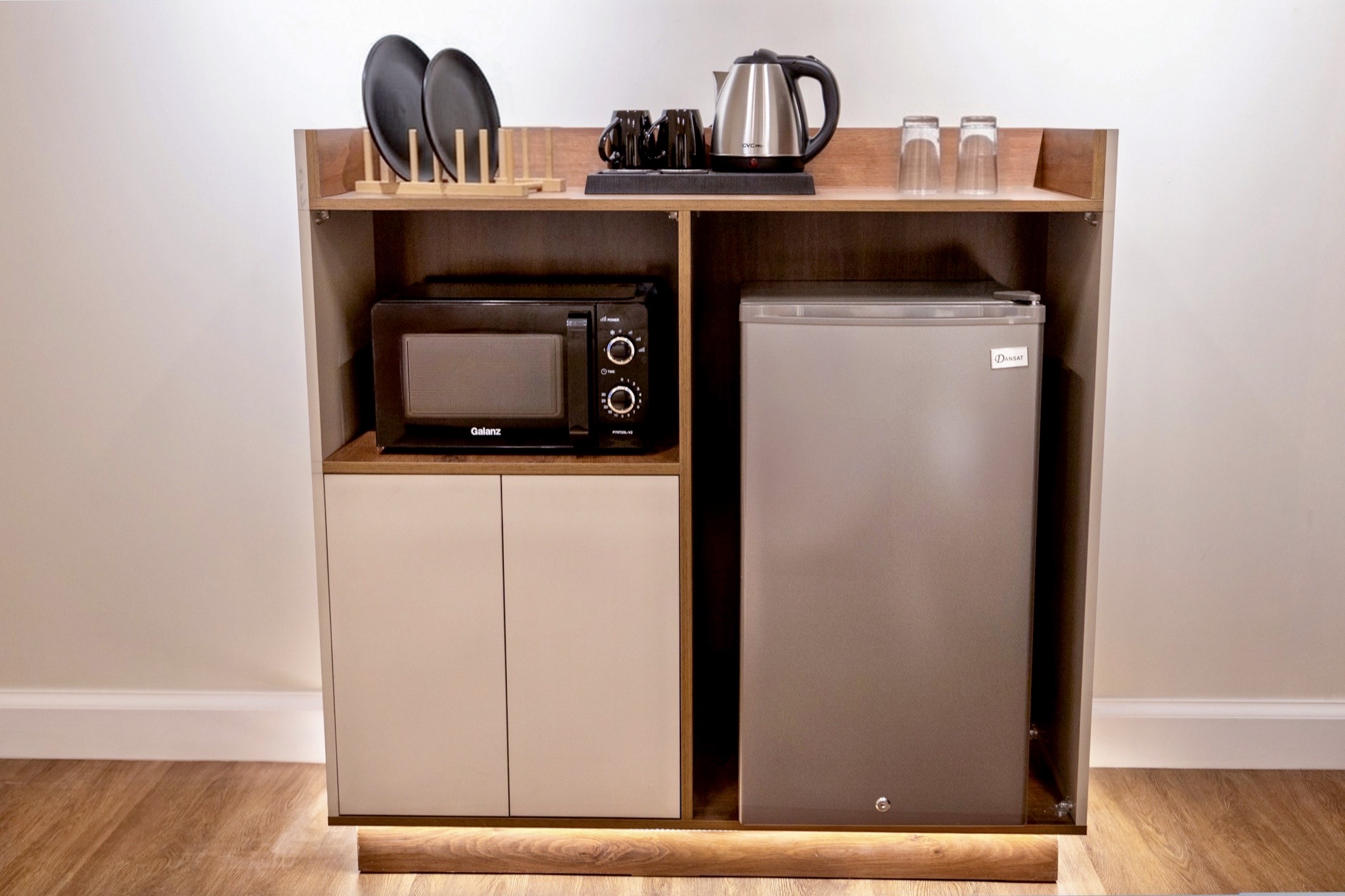 استوديو الملقا | شاشه 65 | تنظيف يومي | دخول ذاتي