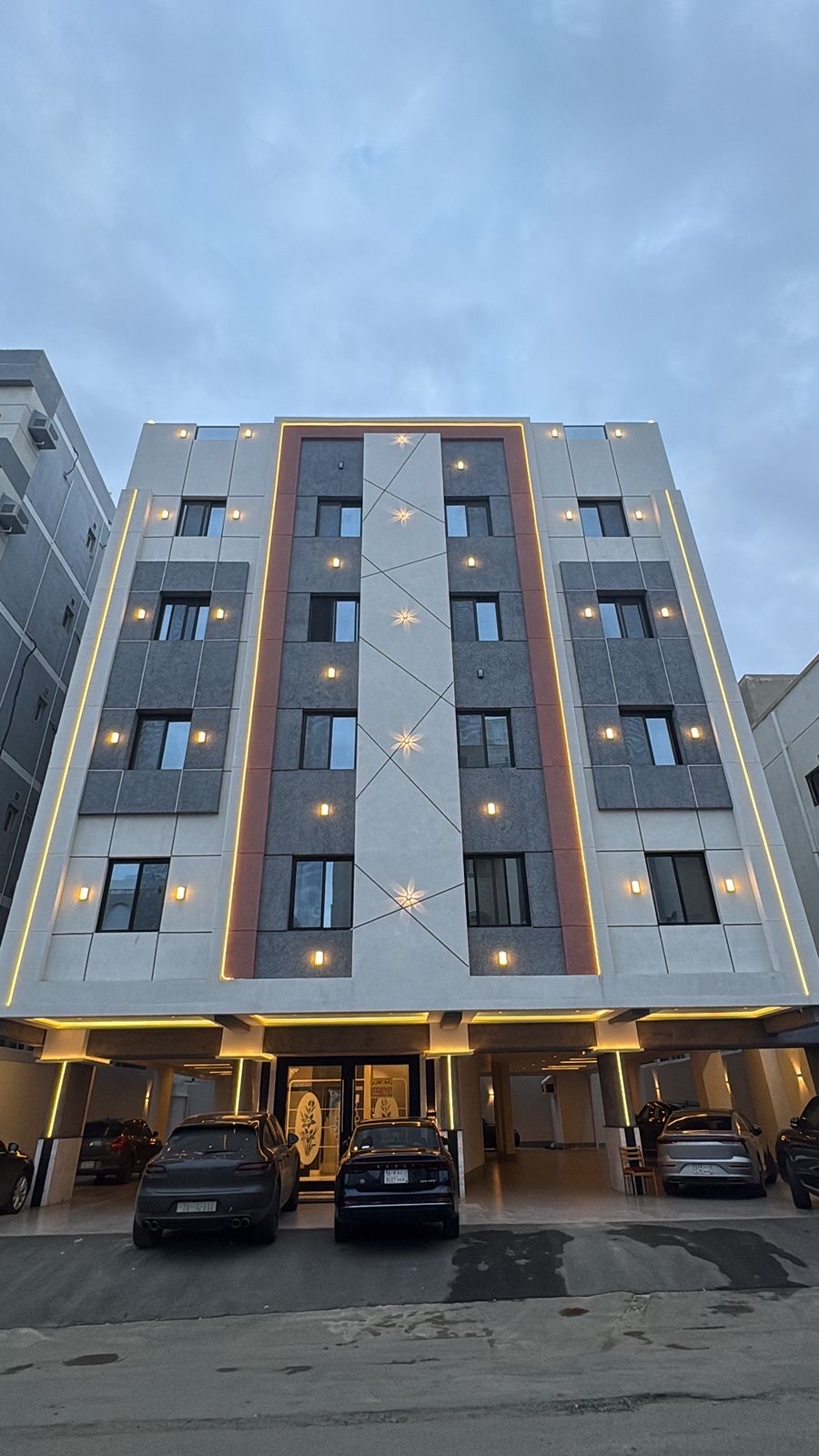 شقه جديده نضيفه بتصميم فخم وراقي