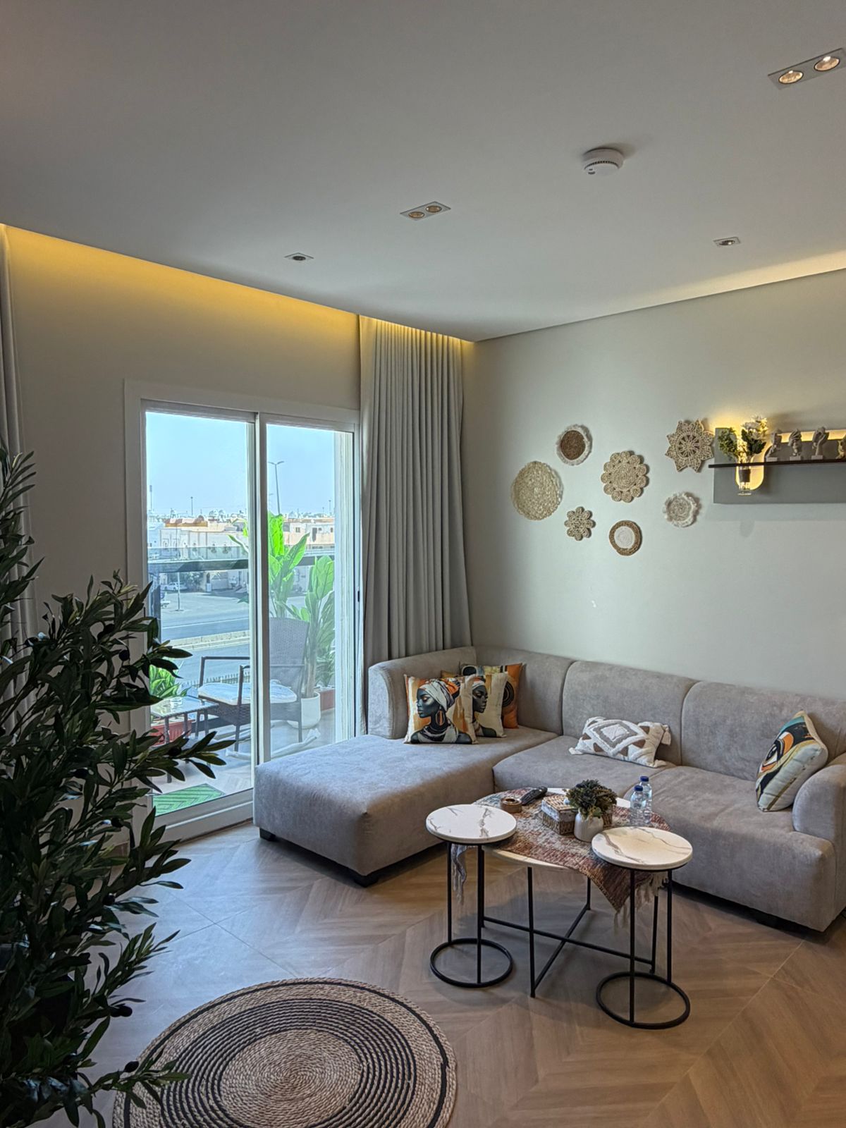 شقه ماستر واطلاله بلكونه