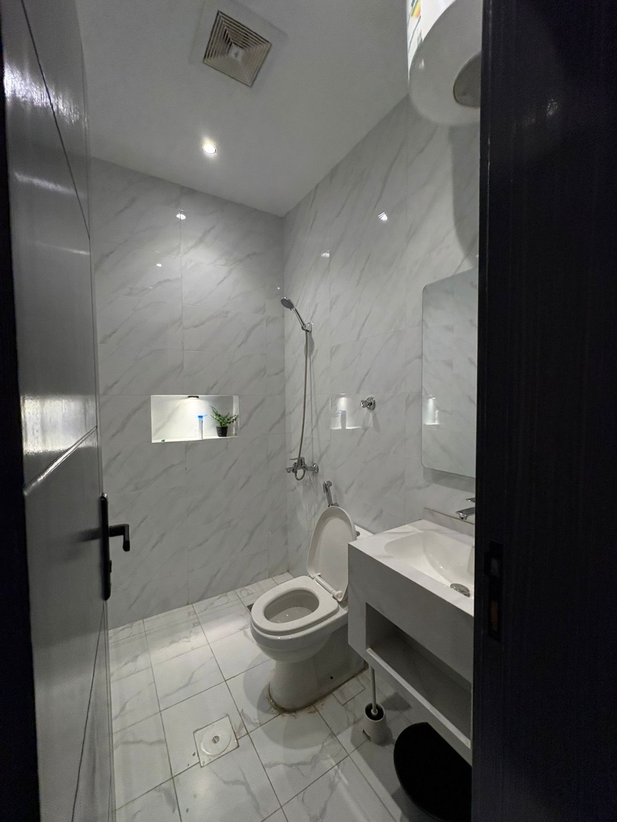 شقه جديده نضيفه بتصميم فخم وراقي