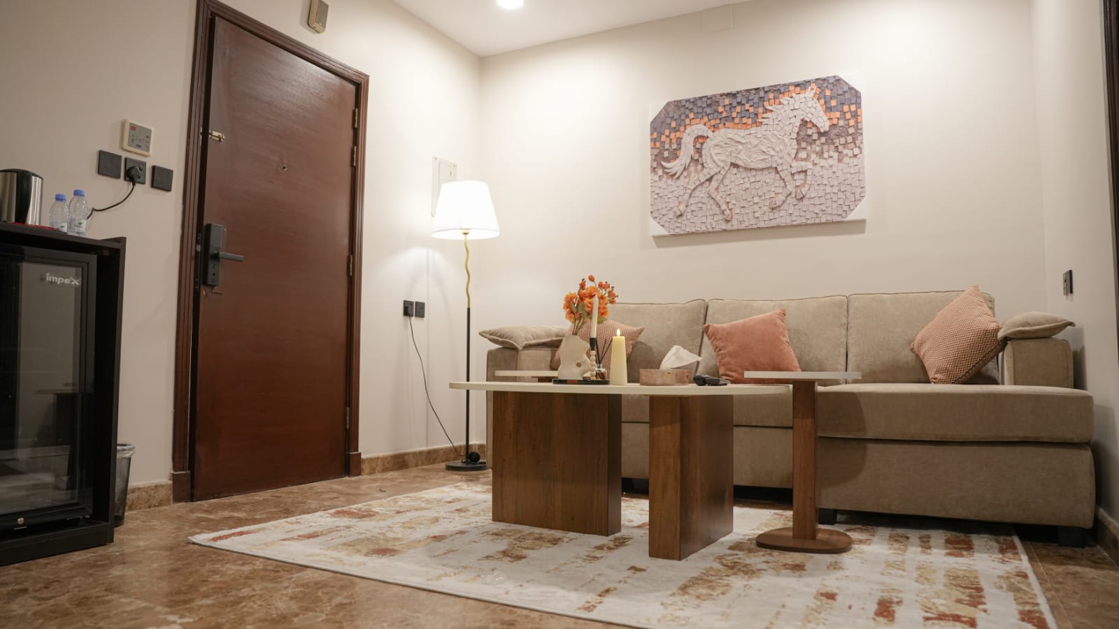 401-شقه فاخره بدخول ذاتي وموقع مميز